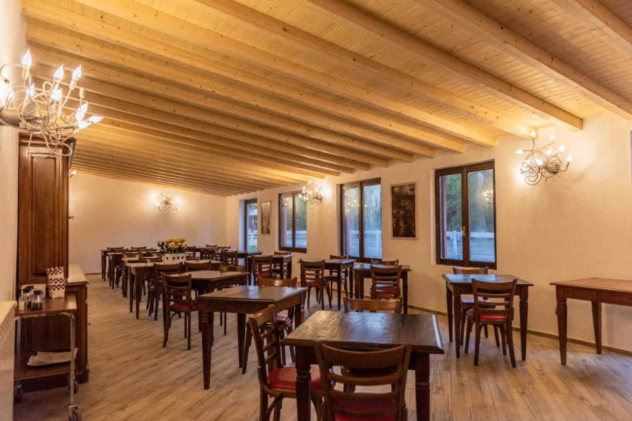 Agriturismo La Fornace Centro Ippico Комо Екстериор снимка