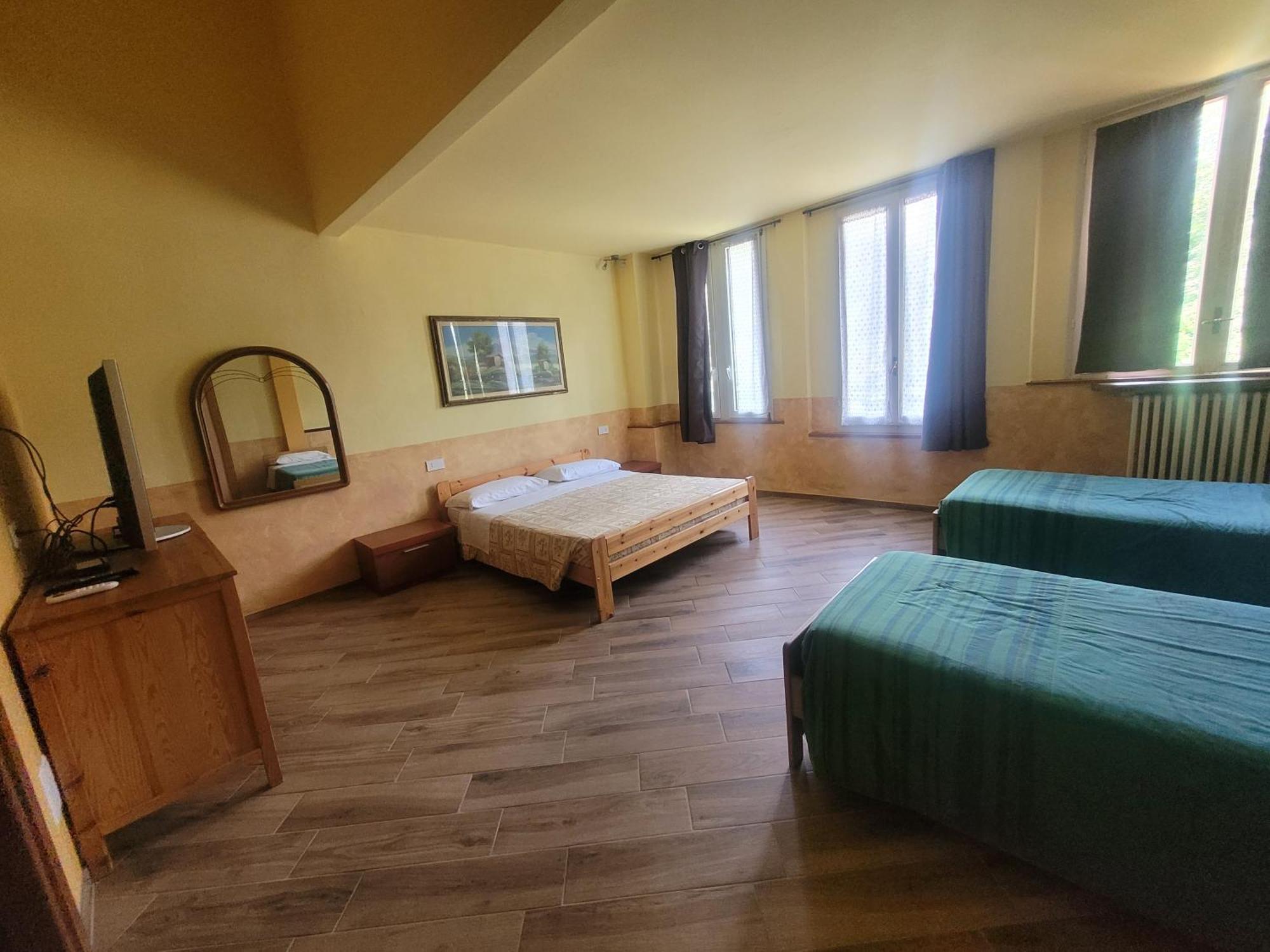 Agriturismo La Fornace Centro Ippico Комо Екстериор снимка