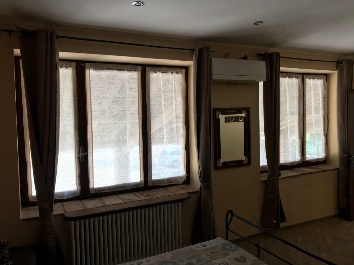 Agriturismo La Fornace Centro Ippico Комо Екстериор снимка
